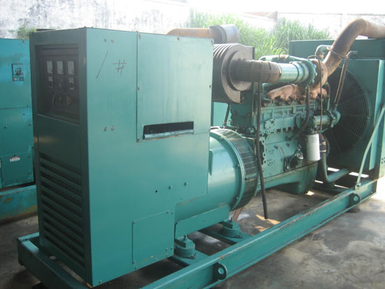 泰来租赁发电机- 发电机碳刷磨损的原因是什么