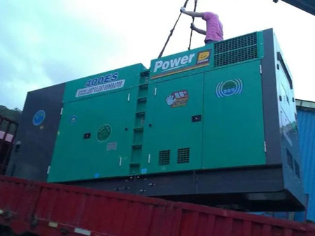 泰来柴油发电机组转速不稳定时，如何对发动机进行维护？