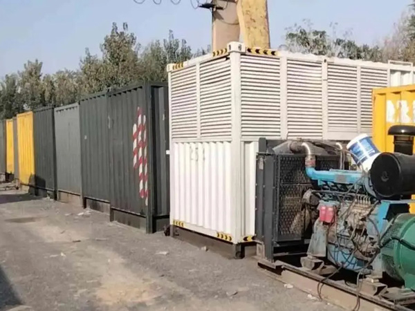 泰来200KW柴油发电机机组每小时油耗是多少？